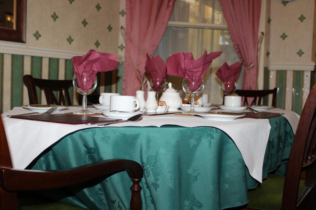 The Knoll Guesthouse Newport  Ngoại thất bức ảnh